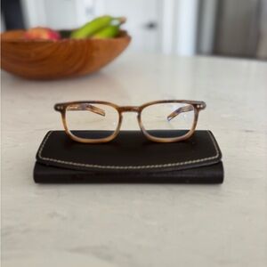 Lunor Elegant Tan Glasses with Black Case